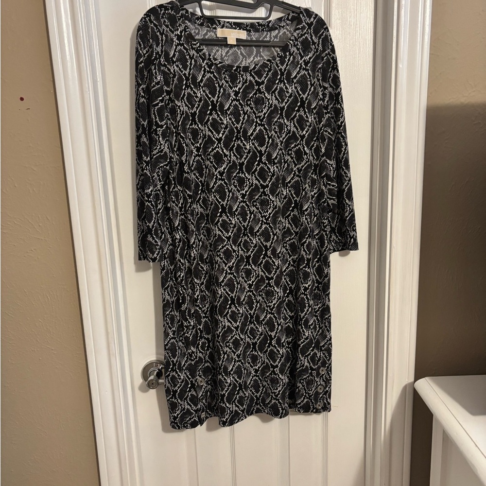 Michael Kors Snakeskin print, 3/4 sleeve Dress